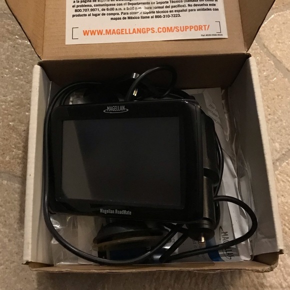 Magellan GPS - Picture 3 of 8